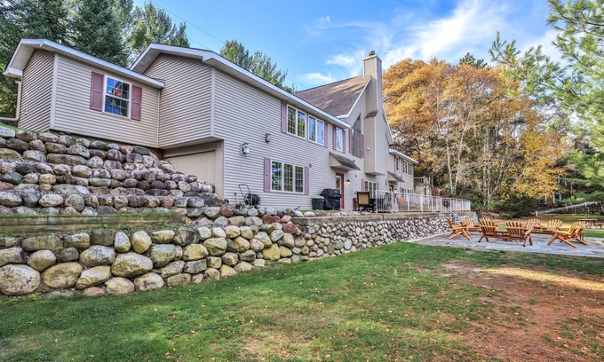 Arbor Vitae Casa | Johnson Lake Compound - (2 Individual Homes)