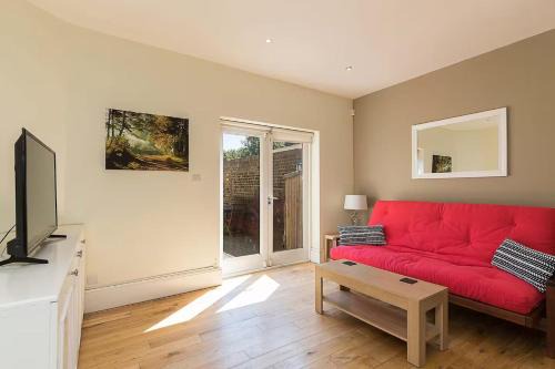 Clapham Apartamento | JOIVY Charming 1-Bedroom Flat with Patio