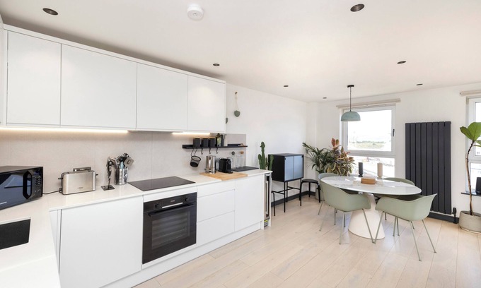 Newhaven Apartamento | JOIVY Fabulous 2Br Apartment W/Terrace & Bay View