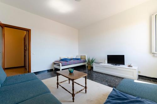 Riva Trigoso Apartamento | JOIVY Family Flat Terrace & Parking near Beach
