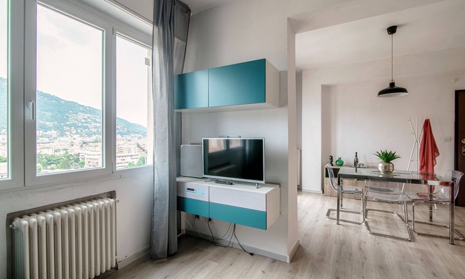 Como Apartamento | JOIVY Family Flat W/Balcony