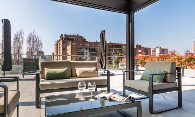 Lorenteggio Apartamento | JOIVY San Cristoforo - Terrace, Gym & SPA