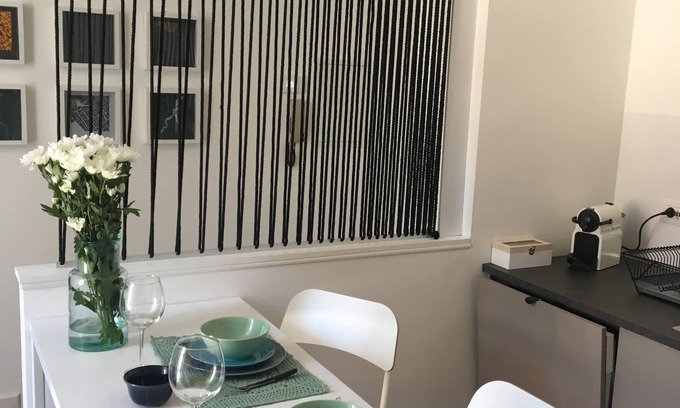 Cernobbio Apartamento | JOIVY Stylish Apt in Centre of Cernobbio