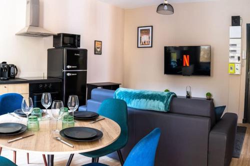 Orange Apartamento | Joli Appart deux pièces climatisé à 300m du théâtre Antique