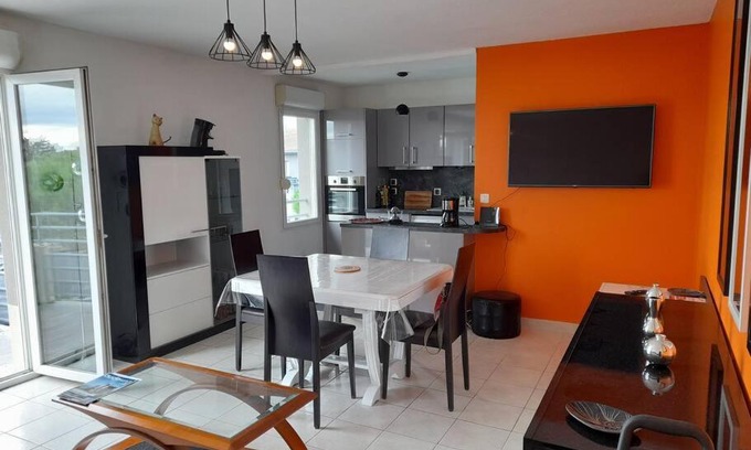 Villemoustaussou Apartamento | Joli appartement,3min de Carcassonne, vue montagnes