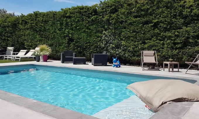 Pelissanne Apartamento | Joli Guest house en Provence avec piscine