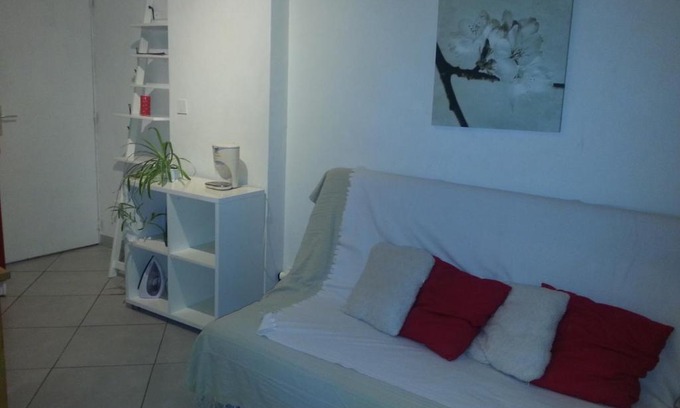 Sainte-Anne - Faubourg Noyon Apartamento | Joli petit studio