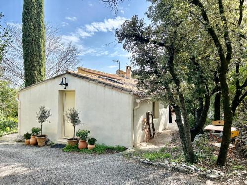 Saint-Martin-de-Londres Apartamento | Joli studio Les Hibiscus du Pic Saint Loup