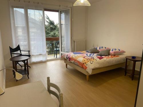 Vendome Apartamento | Joli studio avec balcon