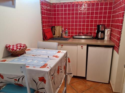 Saint-Andre-les-Alpes Apartamento | Joli studio St André Les Alpes confortable et bien situé, idéal randonnées, parapente