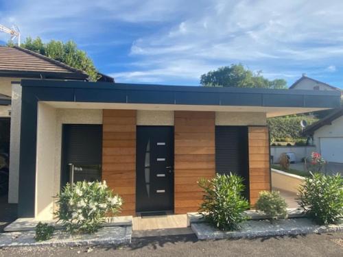 Vallieres Apartamento | Joli T1 Bis avec Chambre - Cuisine - Salle de Bain