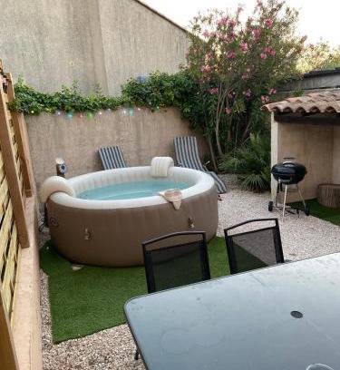 Saint-Victoret Casa | Joli T2 avec jacuzzi