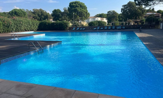 Cala Rossa Apartamento | Joli T3 de Standing Neuf Dans une Résidence Avec Piscine, à Proximité de la mer