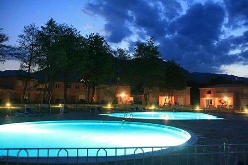 Santa-Maria-Poggio Apartamento | Jolie appart. 4 pers. Dans résidence avec piscine