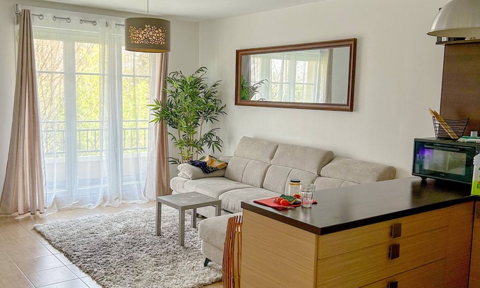 Livry-Gargan Apartamento | Jolie f2 Cosy Avec Balcon