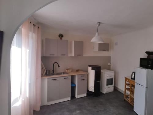 Saint-Amant-Roche-Savine Casa | Jolie maison de bourg tout équipée 10km d'Ambert
