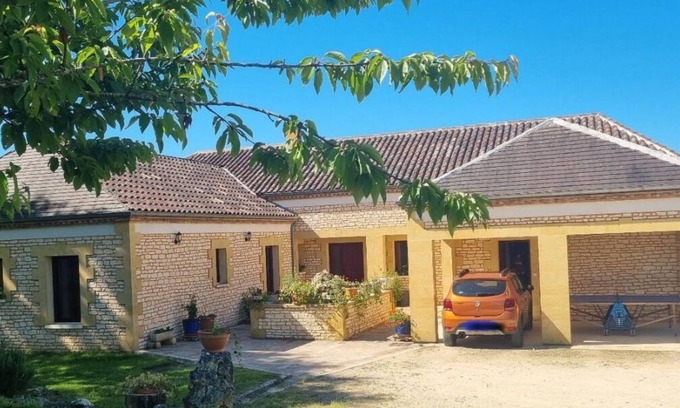 Biron Villa | maison en dordogne 16 couchages