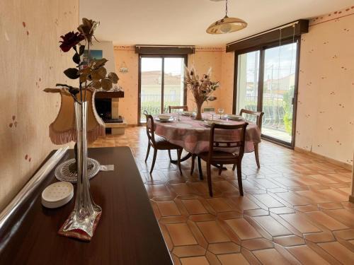 Givrand Casa | Jolie maison avec jardin - quartier la Roulière - 6 personnes