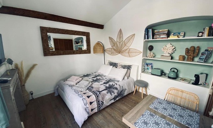 Carqueiranne Apartamento | Jolie studio climatisé avec parking et proche de la mer