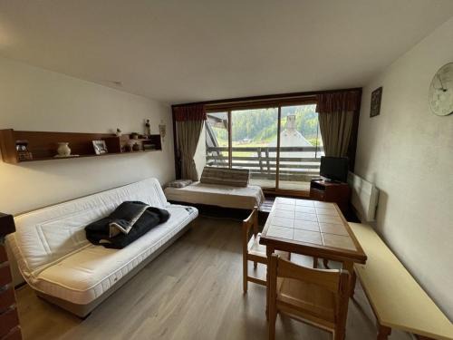 Laveissiere Apartamento | joliment décoré, situé en coeur station, exposé sud - FR-1-787-132