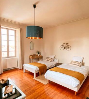 Le Bernard Cama Y Desayuno | Jolly Château - Family and Friends suite