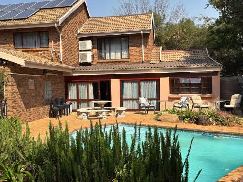 Greater Johannesburg Metropolitan Area Casa | Jolly Suites