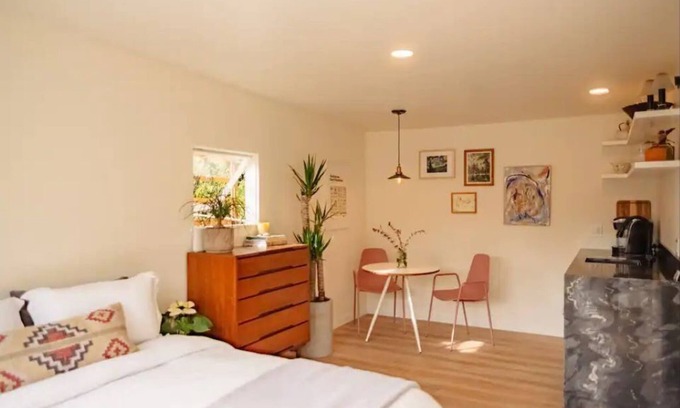 Del Aire Casa | Jones Surf Shack South Bay