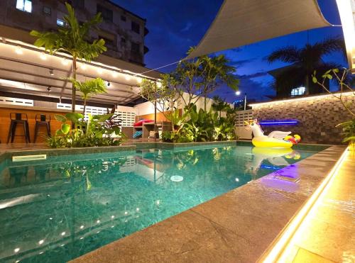 Taman Mahajaya Casa | Jonker Street New Cozy Home 20pax Swimming Pool Karaoke
