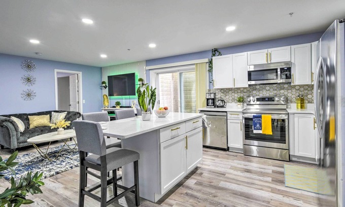 Magnolia Casa | Joppatowne Home w/ Private Deck & Fireplace!