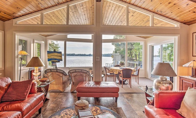 New Prague Casa | ¡NUEVO! Jordania Inicio w / Boat House & Dock en Cedar Lake