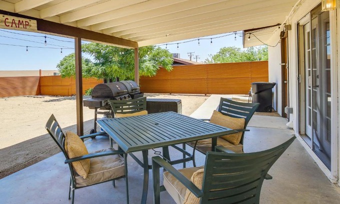 Joshua Tree Casa | Joshua Tree Home with Patio - 5 Mi to National Park!