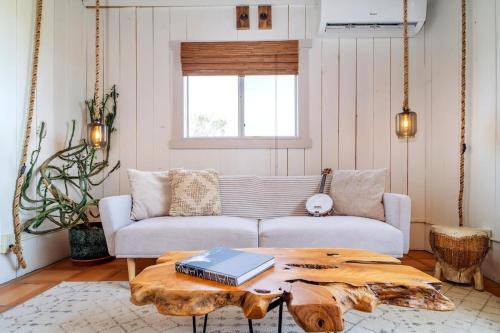 Landers Casa | Joshua Tree House of Mercury