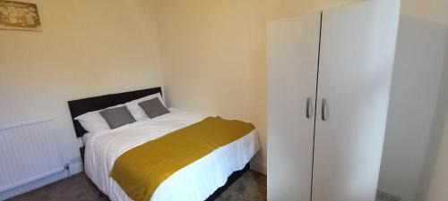 Moffat Casa | JosteeStay Apartments - London Rooms E6 2AU