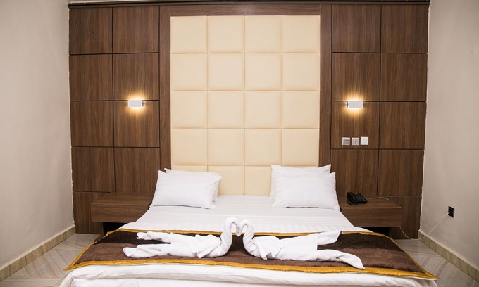 Abuja Hotel | Apartamento Josto - Suite Deluxe (dos habitaciones)