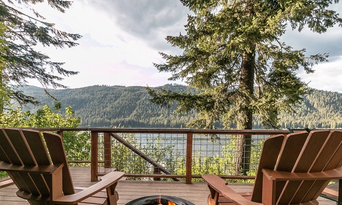 Leavenworth Cabina | Journey's End on Fish Lake