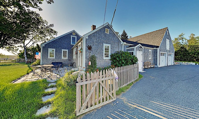 Prospect Harbor Casa | Joy Cottage Lighthouse & Harborview, an Ultimate ME Vacation Home