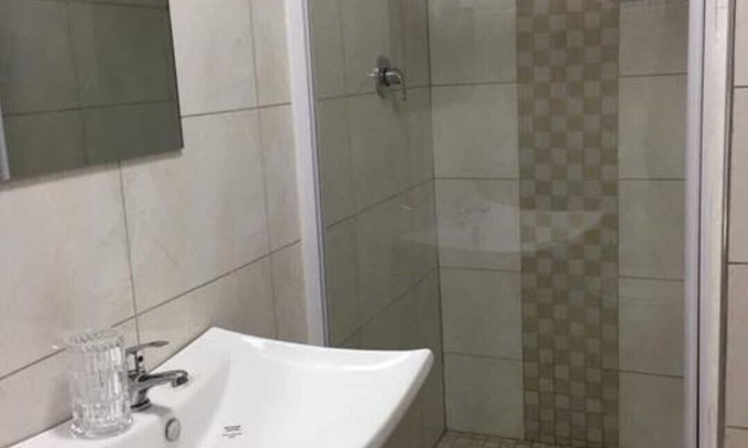 Walvis Bay Casa | La casa de vacaciones Joy está situada en una zona segura donde se puede caminar libremente