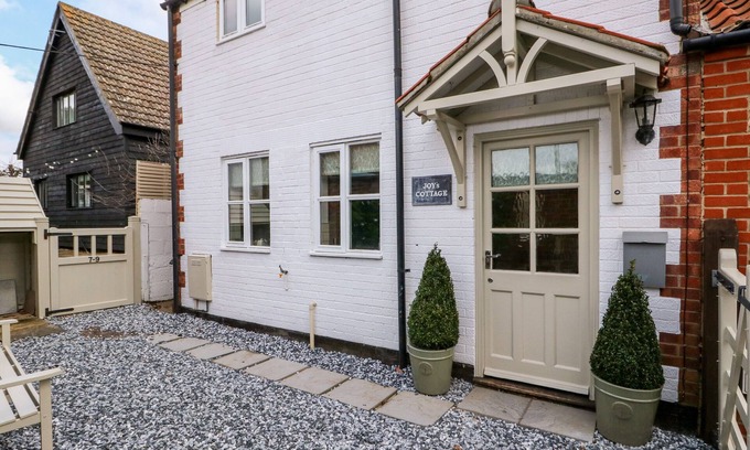 Snettisham Cabaña | JOY'S COTTAGE, pet friendly, character holiday cottage in Snettisham