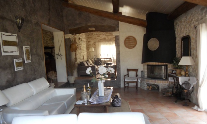 Sauzet Casa | Villa alegre en Drôme provenzal 26