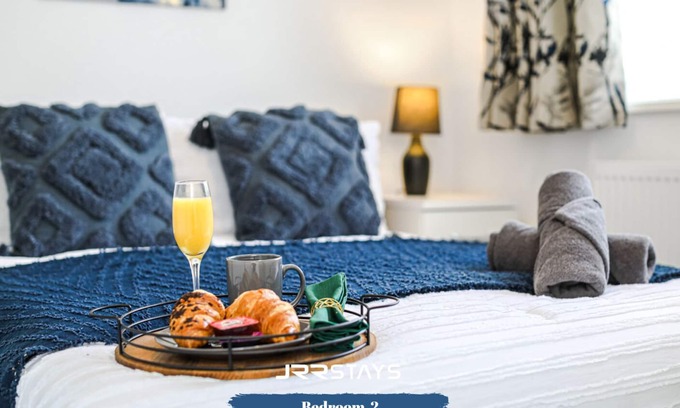 Wolverhampton Casa | JRR Stays - West Midlands - Wolverhampton - WV11
