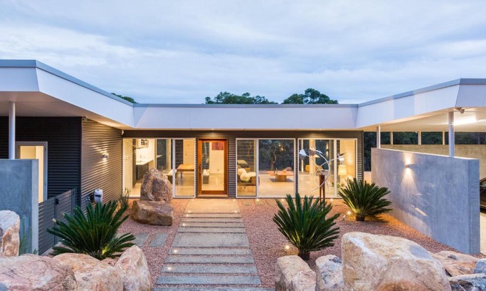 Wilyabrup Casa | Js' Retreat at Flutes Estate, Margaret River