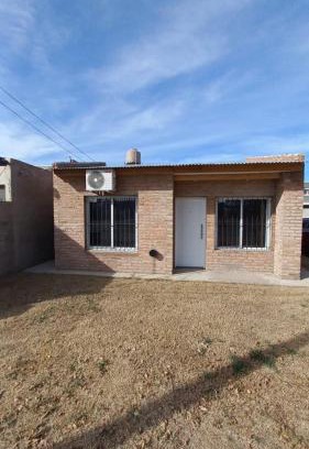 Toay Casa | Juanita