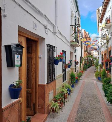 Doña Mencia Casa | Juanita La Larga