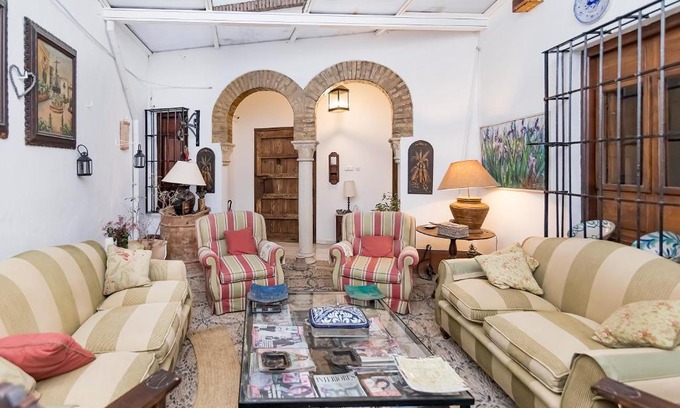 La Trinidad-San Juan y Todos los Santos Casa | Judería Suites
