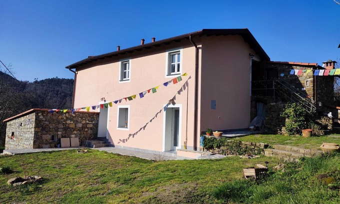 Vernazza Apartamento | Jujube House. Cozy accommodation in the Ligurian hills