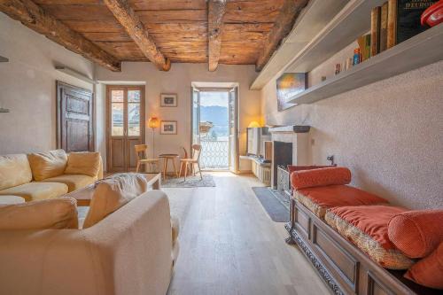 Orta San Giulio Apartamento | Julias Appartamento nella piazza principale