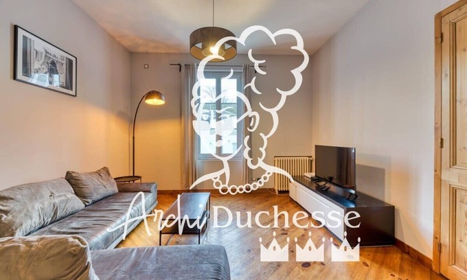 Grand-Couronne Apartamento | Julie : beau F6 *rénové *terrasse *parking *Rouen