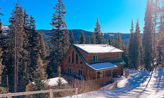 Alma Cabina | July Special! Cabin with hot tub! Near FairPlay & Breck!