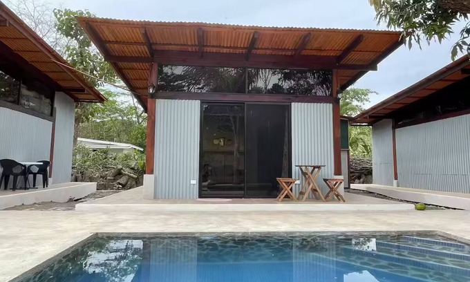 Cabuya Cabina | Jungle Cabin Pool View