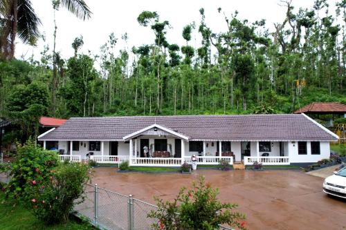 Chikkamagaluru Casa | Jungle Greens Homestay - Water Activities, 150Y Estate, Home Food